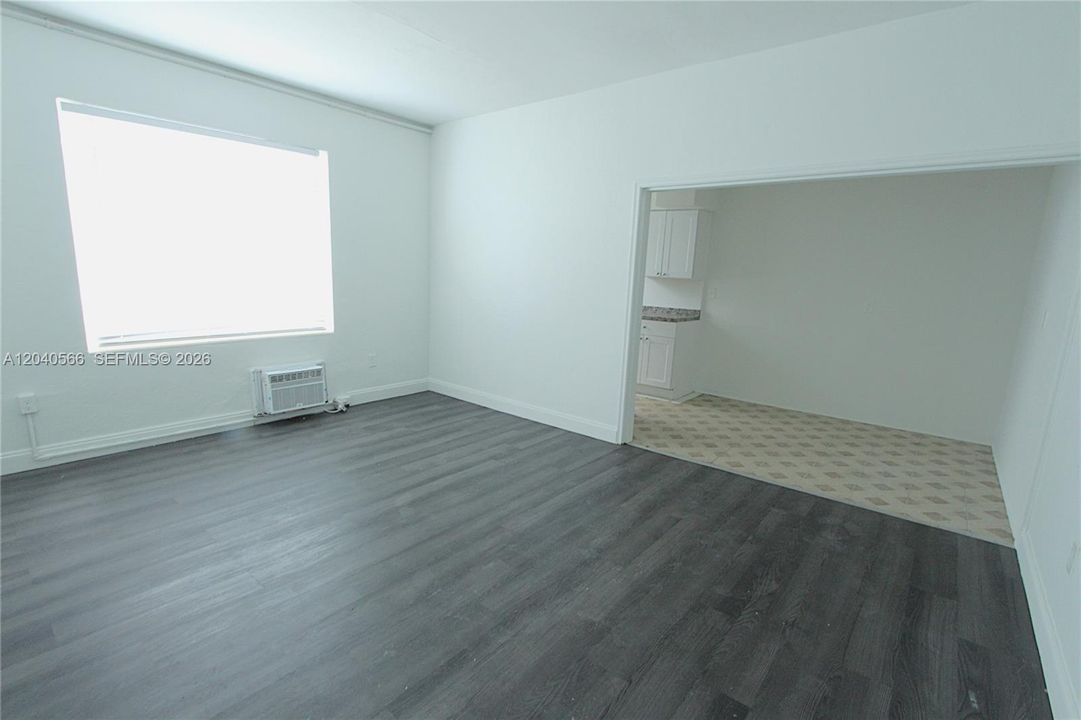 В аренду: $1,700 (0 спален, 1 ванн, 0 Квадратных фут)