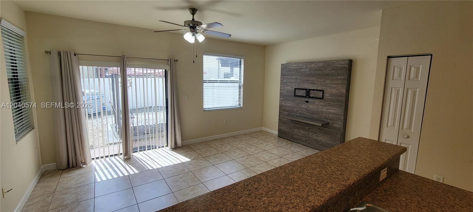 For Rent: $2,990 (3 beds, 2 baths, 1545 Square Feet)