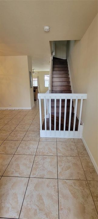 For Rent: $2,990 (3 beds, 2 baths, 1545 Square Feet)