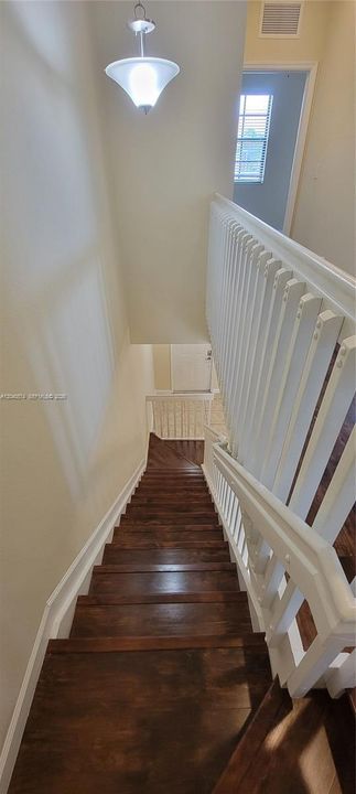 For Rent: $2,990 (3 beds, 2 baths, 1545 Square Feet)