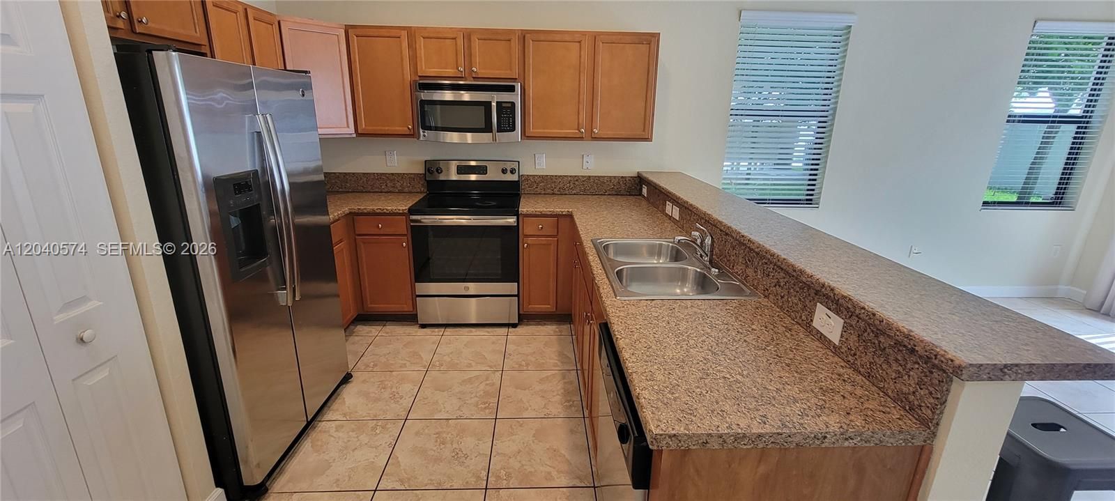 For Rent: $2,990 (3 beds, 2 baths, 1545 Square Feet)