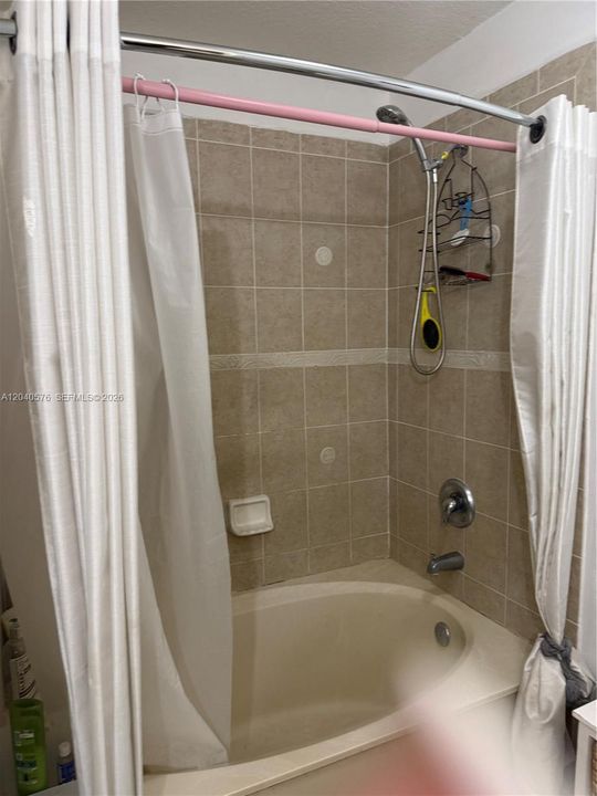 En Venta: $470,000 (4 camas, 3 baños, 0 Pies cuadrados)
