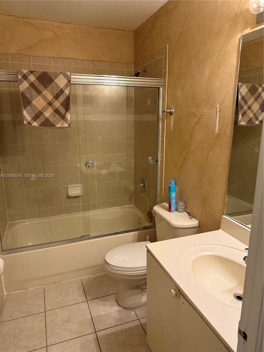 En Venta: $470,000 (4 camas, 3 baños, 0 Pies cuadrados)