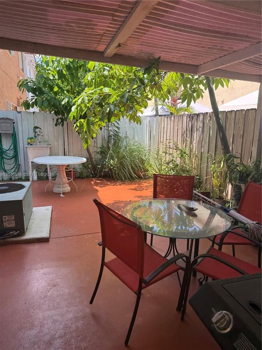 En Venta: $470,000 (4 camas, 3 baños, 0 Pies cuadrados)