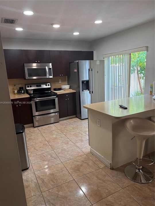 En Venta: $470,000 (4 camas, 3 baños, 0 Pies cuadrados)