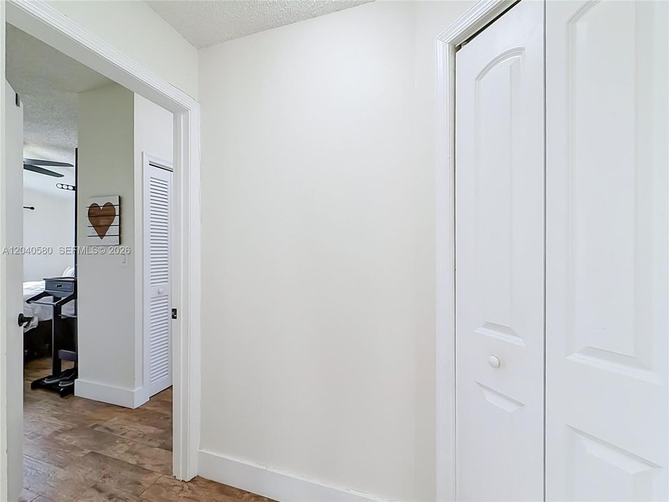 Activo con contrato: $650,000 (3 camas, 2 baños, 1577 Pies cuadrados)