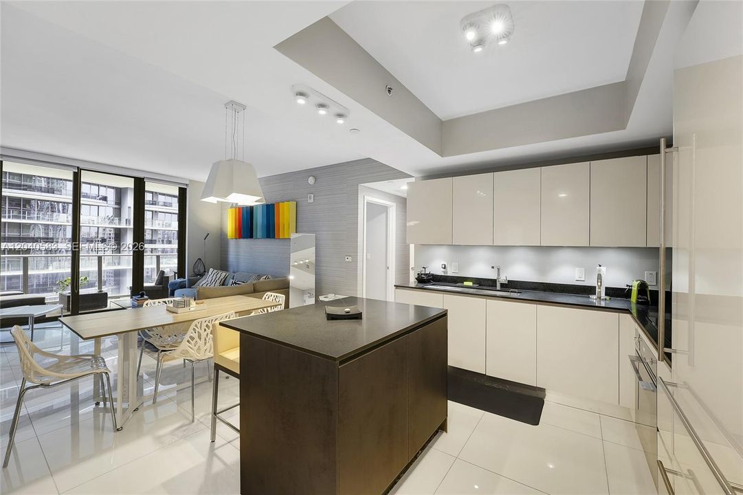 For Rent: $5,900 (2 beds, 2 baths, 970 Square Feet)