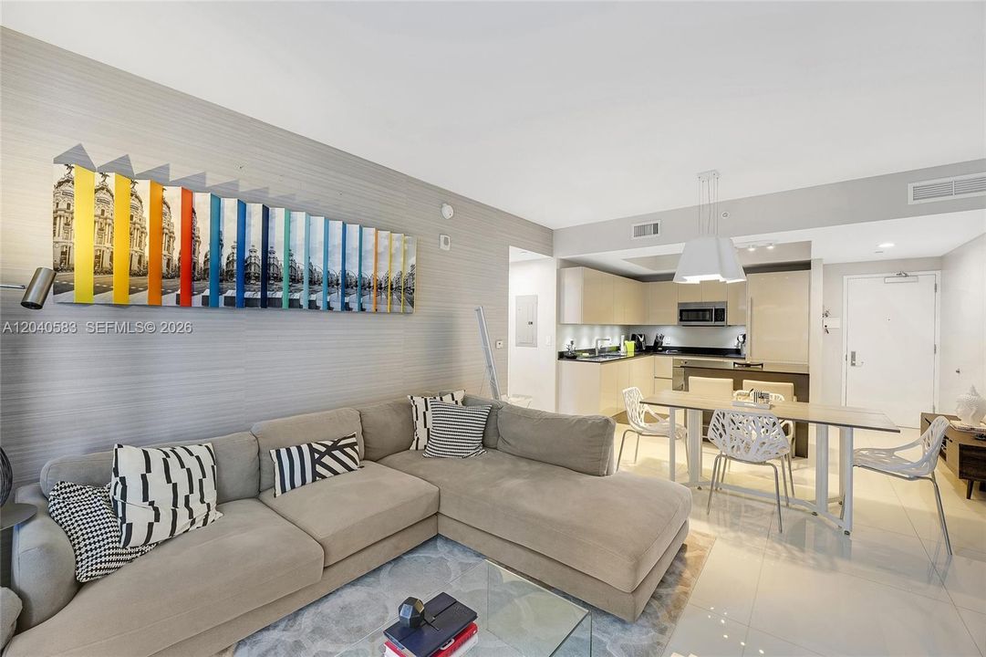 For Rent: $5,900 (2 beds, 2 baths, 970 Square Feet)