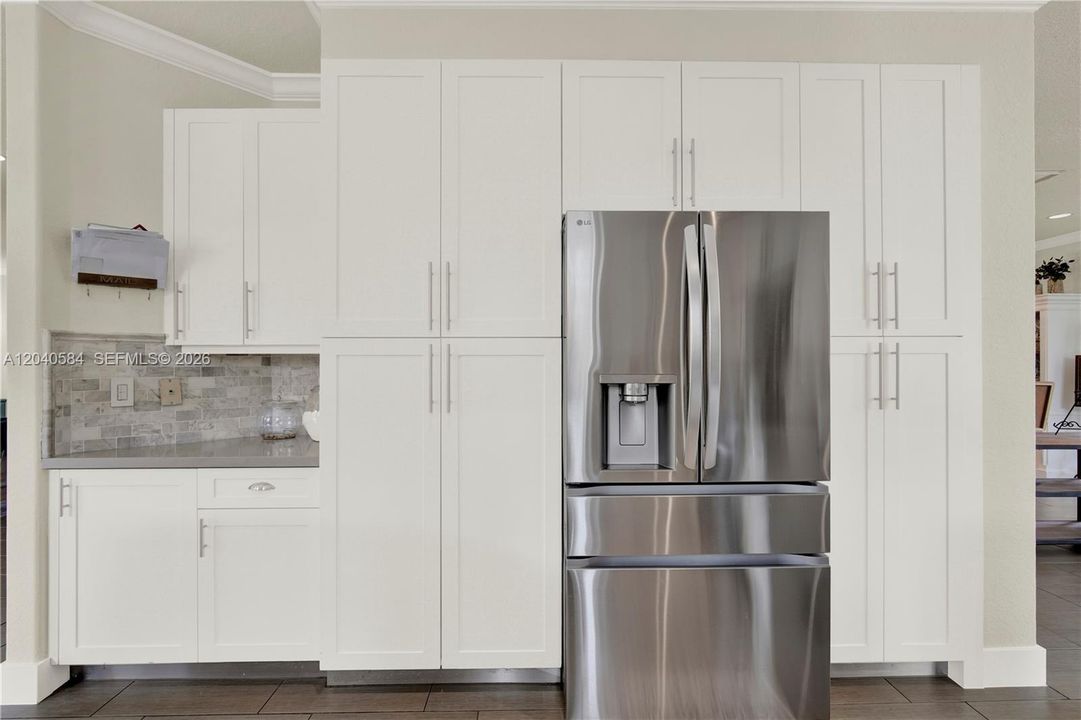 For Rent: $4,750 (5 beds, 4 baths, 2959 Square Feet)