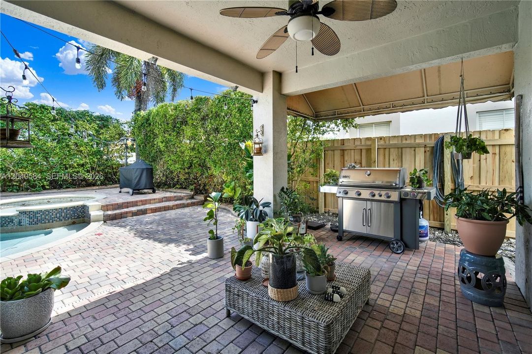 For Rent: $4,750 (5 beds, 4 baths, 2959 Square Feet)