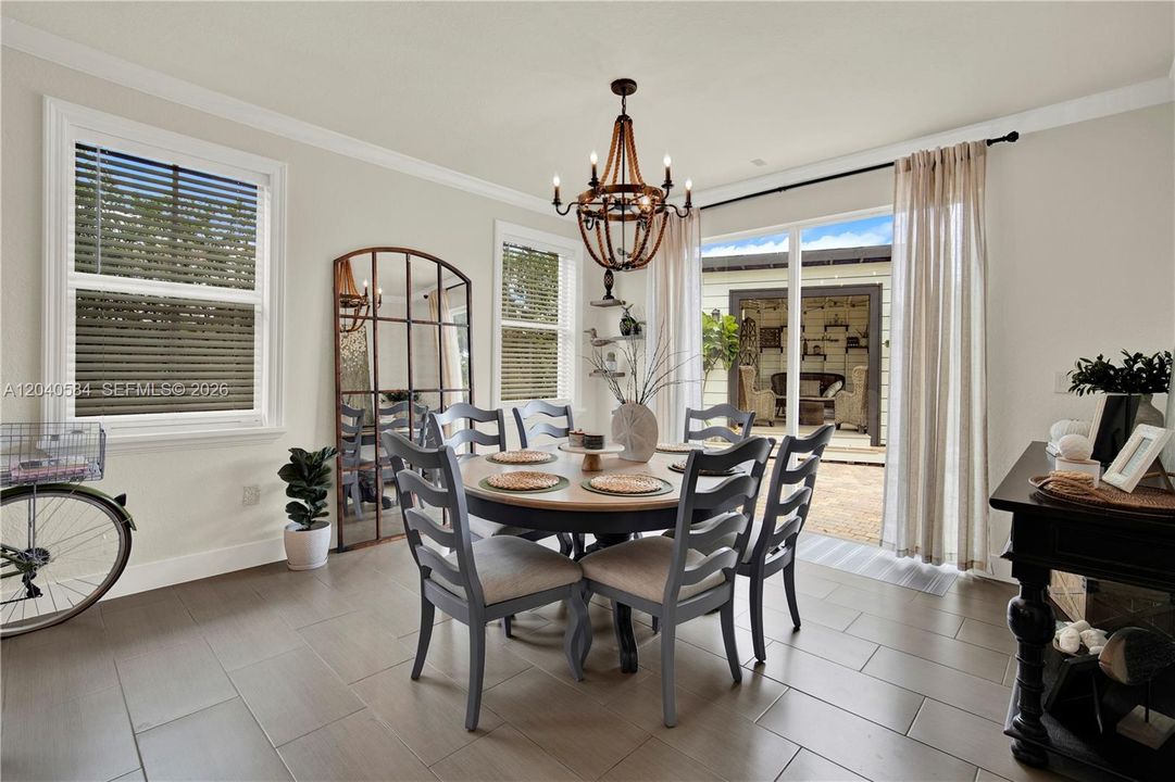 For Rent: $4,750 (5 beds, 4 baths, 2959 Square Feet)