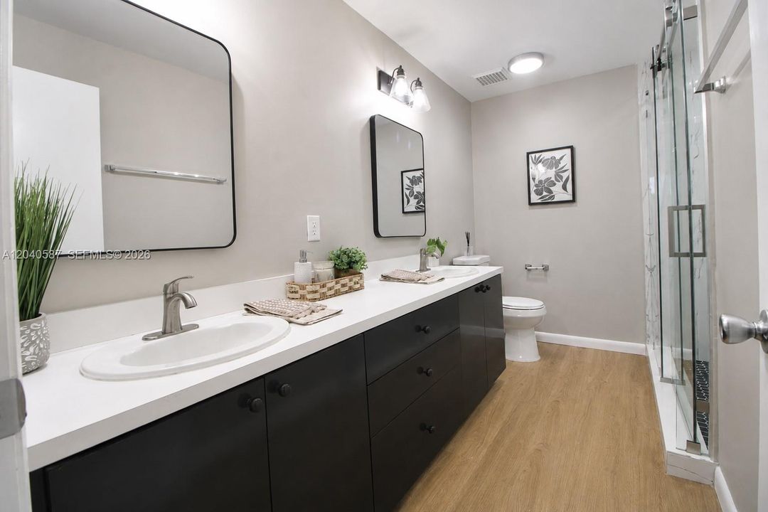 En Venta: $369,999 (2 camas, 2 baños, 1457 Pies cuadrados)