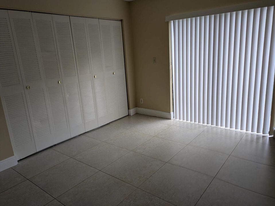 41 court bed room 1