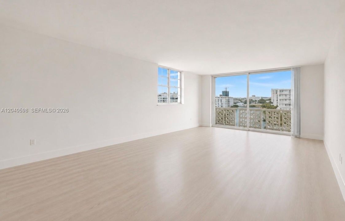 В аренду: $1,800 (1 спален, 1 ванн, 817 Квадратных фут)