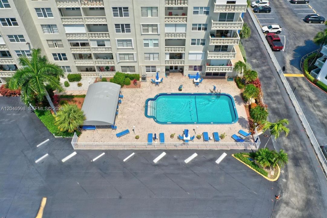 В аренду: $1,800 (1 спален, 1 ванн, 817 Квадратных фут)