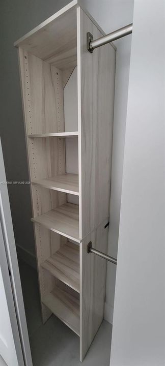 For Rent: $12,000 (5 beds, 3 baths, 2008 Square Feet)