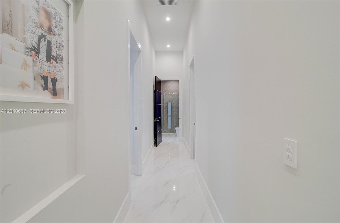 For Sale: $3,999,999 (6 beds, 6 baths, 4250 Square Feet)