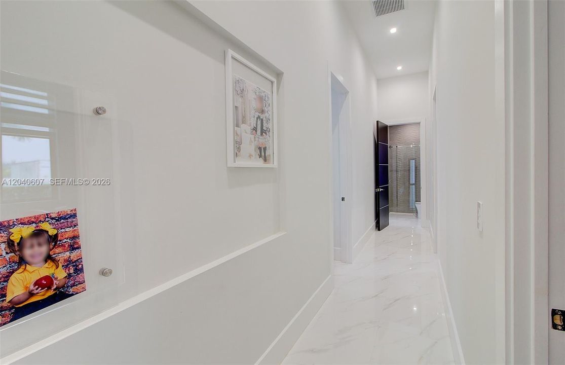 For Sale: $3,999,999 (6 beds, 6 baths, 4250 Square Feet)