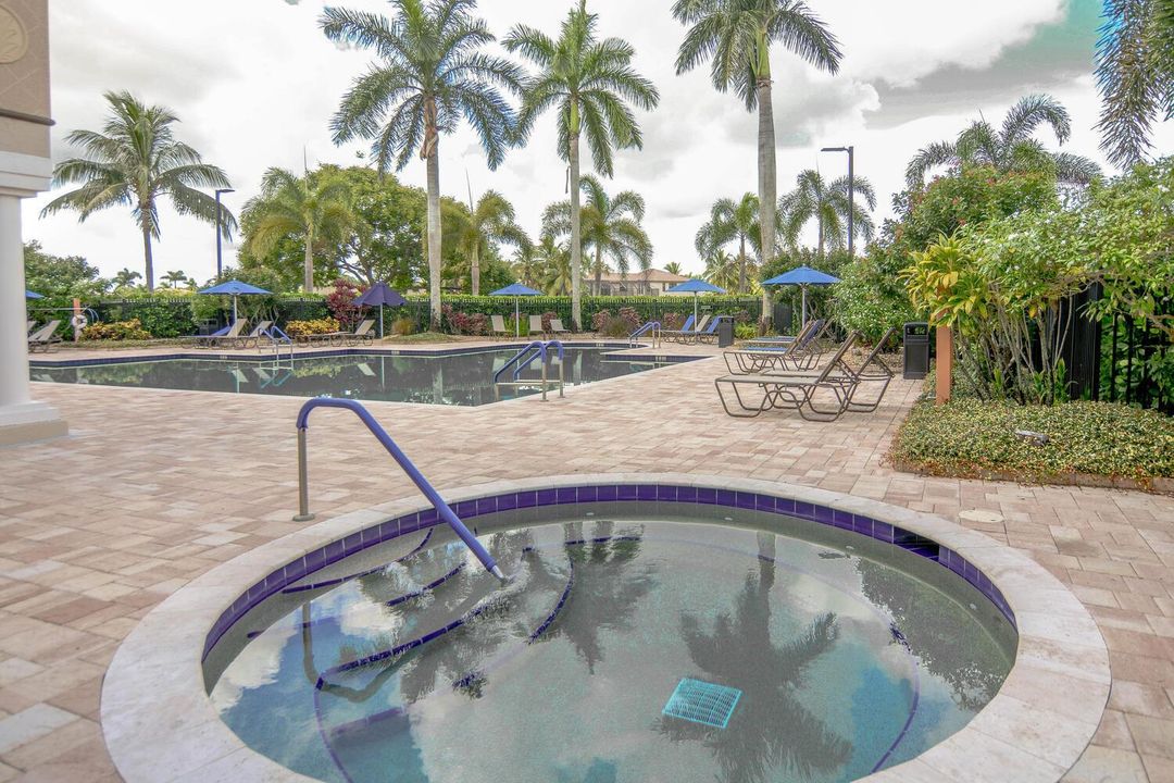 4676 Manderly Dr Wellington FL-large-060