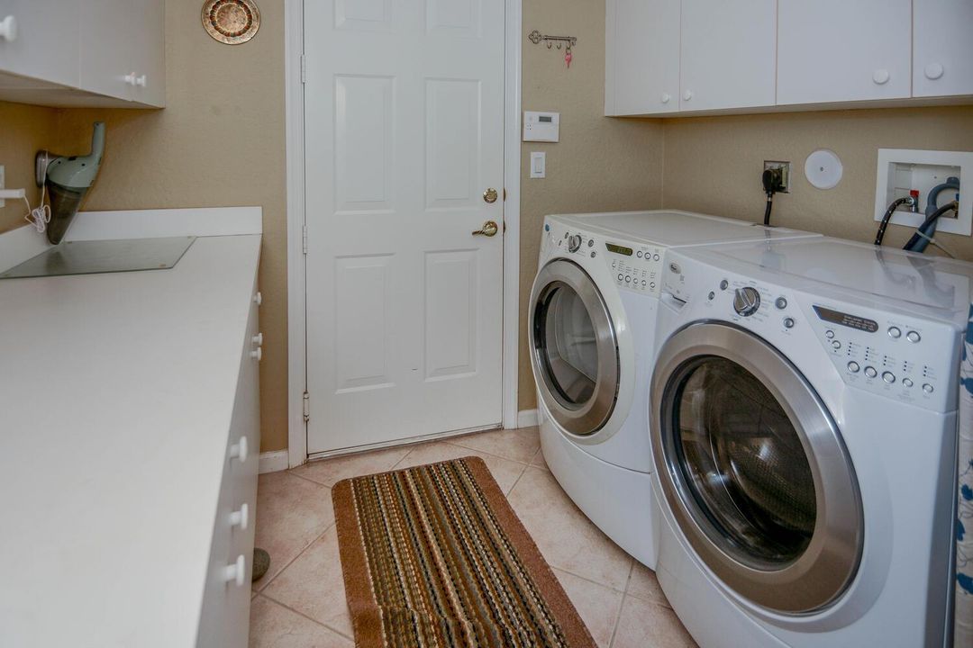 4676 Manderly Dr Wellington FL-large-032