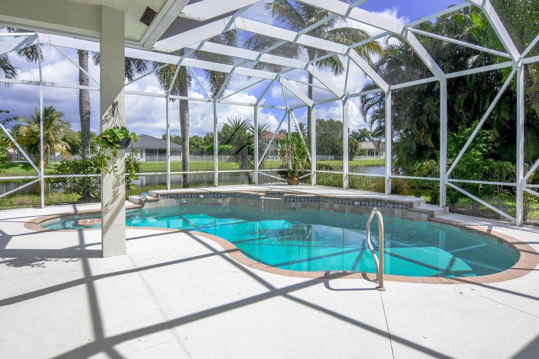 4676 Manderly Dr Wellington FL-large-036