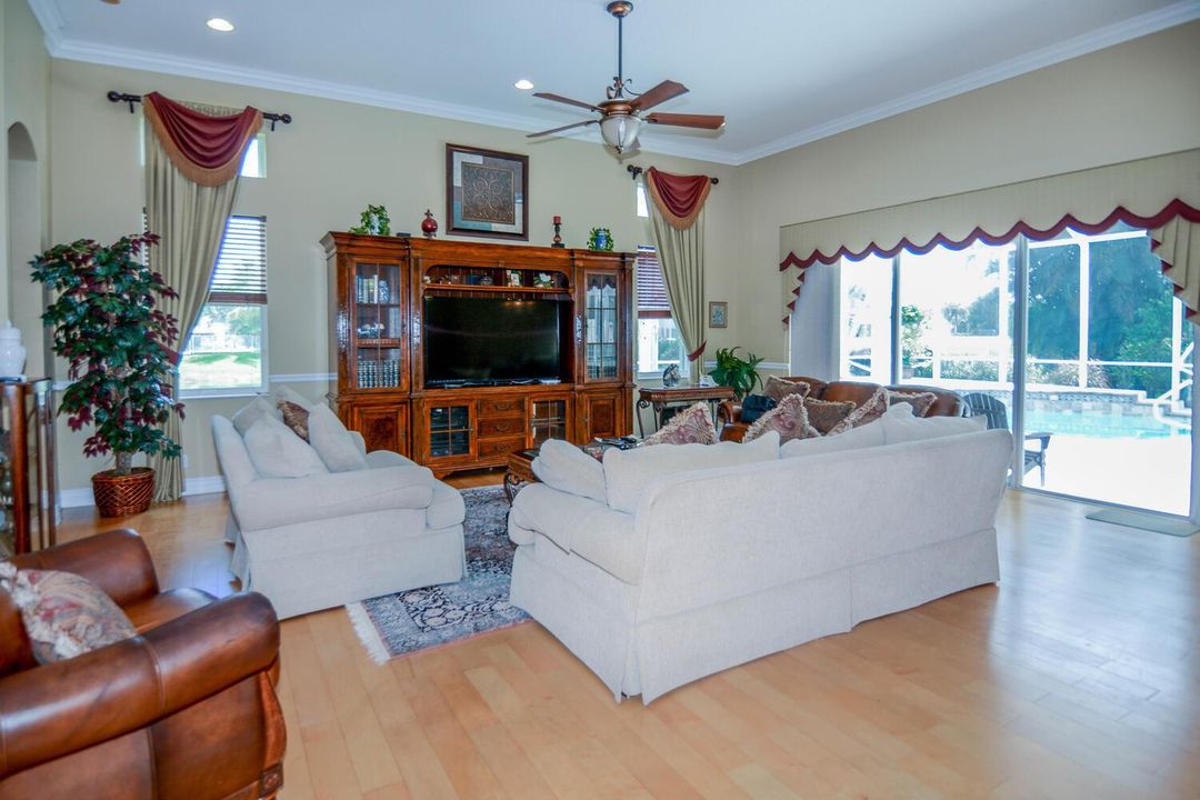 4676 Manderly Dr Wellington FL-large-015
