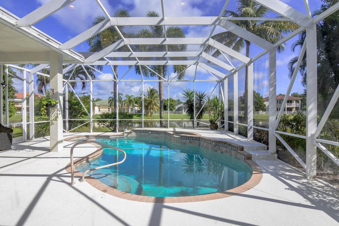 4676 Manderly Dr Wellington FL-large-037