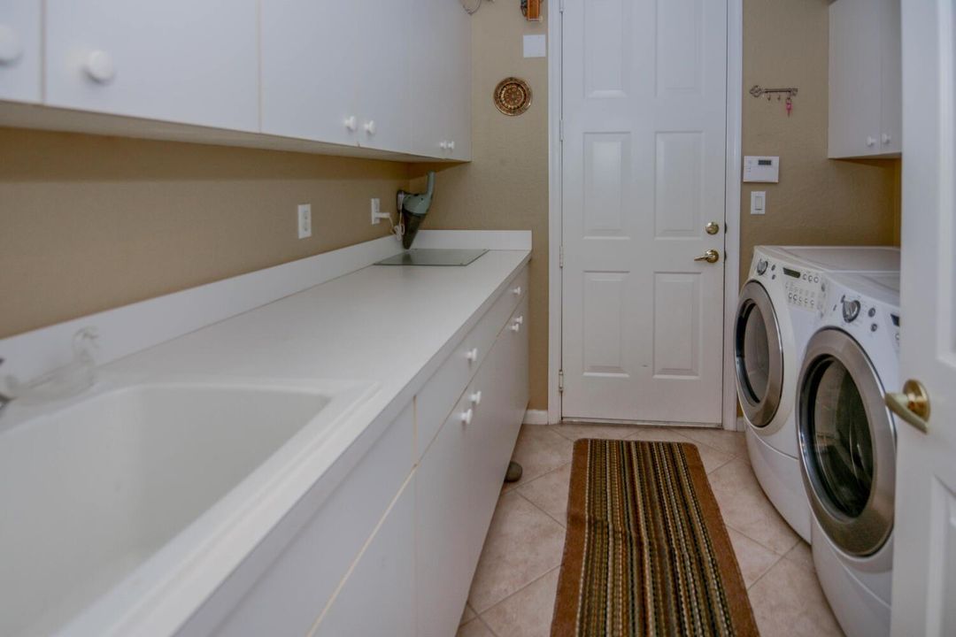 4676 Manderly Dr Wellington FL-large-033