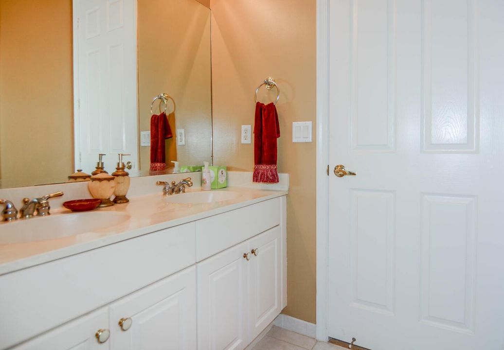 4676 Manderly Dr Wellington FL-large-027