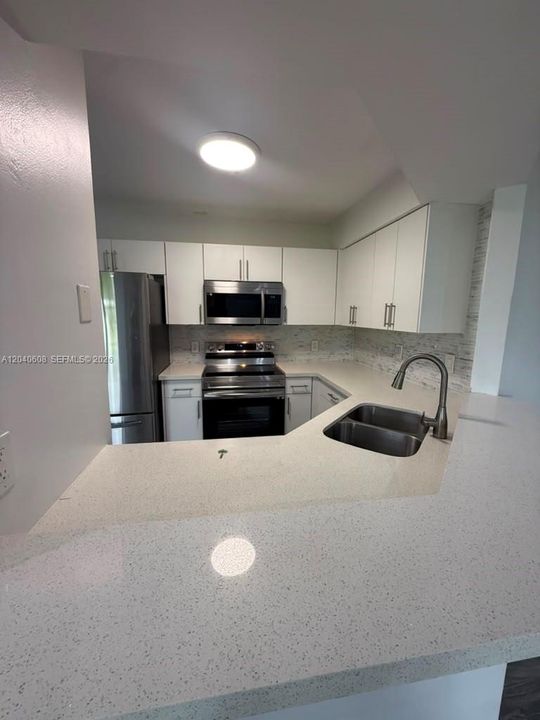 For Rent: $3,100 (3 beds, 3 baths, 1318 Square Feet)