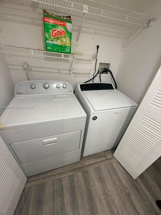 For Rent: $3,100 (3 beds, 3 baths, 1318 Square Feet)