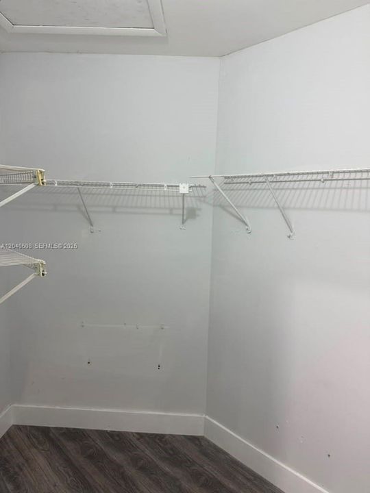 For Rent: $3,100 (3 beds, 3 baths, 1318 Square Feet)