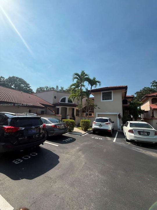 For Rent: $3,100 (3 beds, 3 baths, 1318 Square Feet)