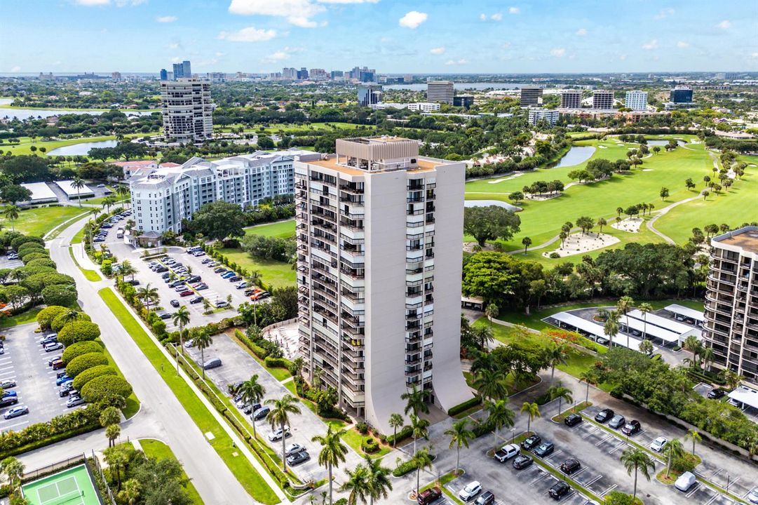 026-2425PresidentialWay-PH-WestPalmBeach