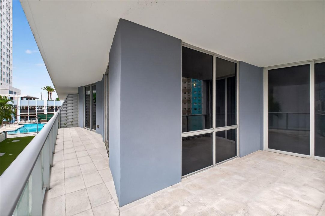 For Rent: $5,200 (3 beds, 2 baths, 1273 Square Feet)