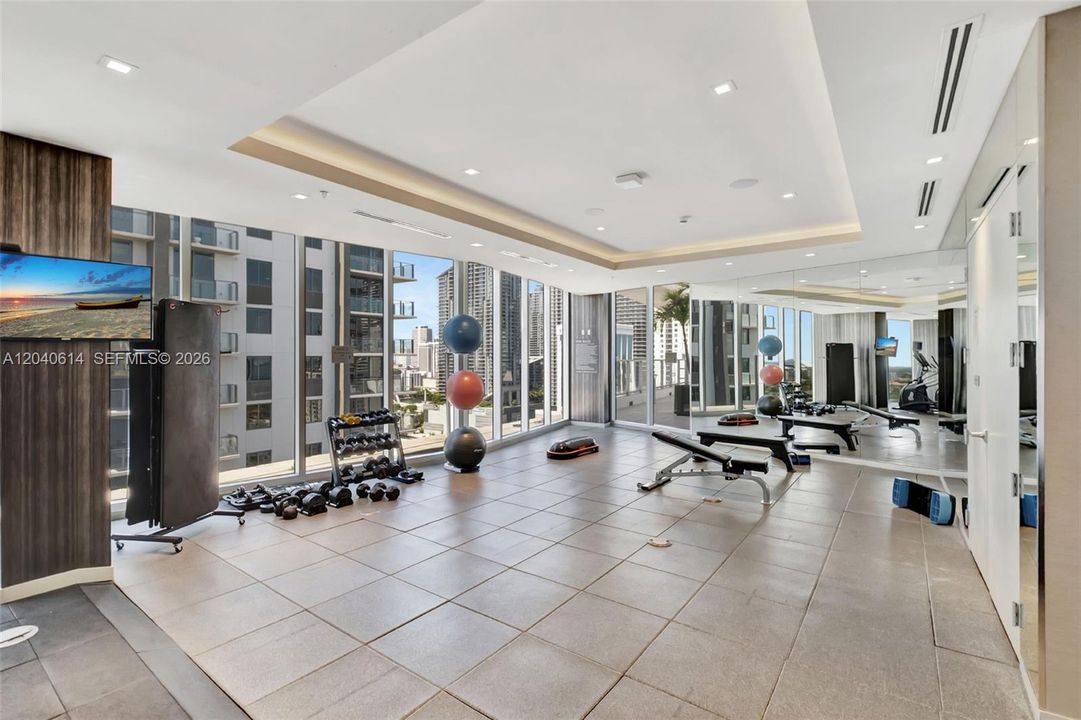 For Rent: $5,200 (3 beds, 2 baths, 1273 Square Feet)