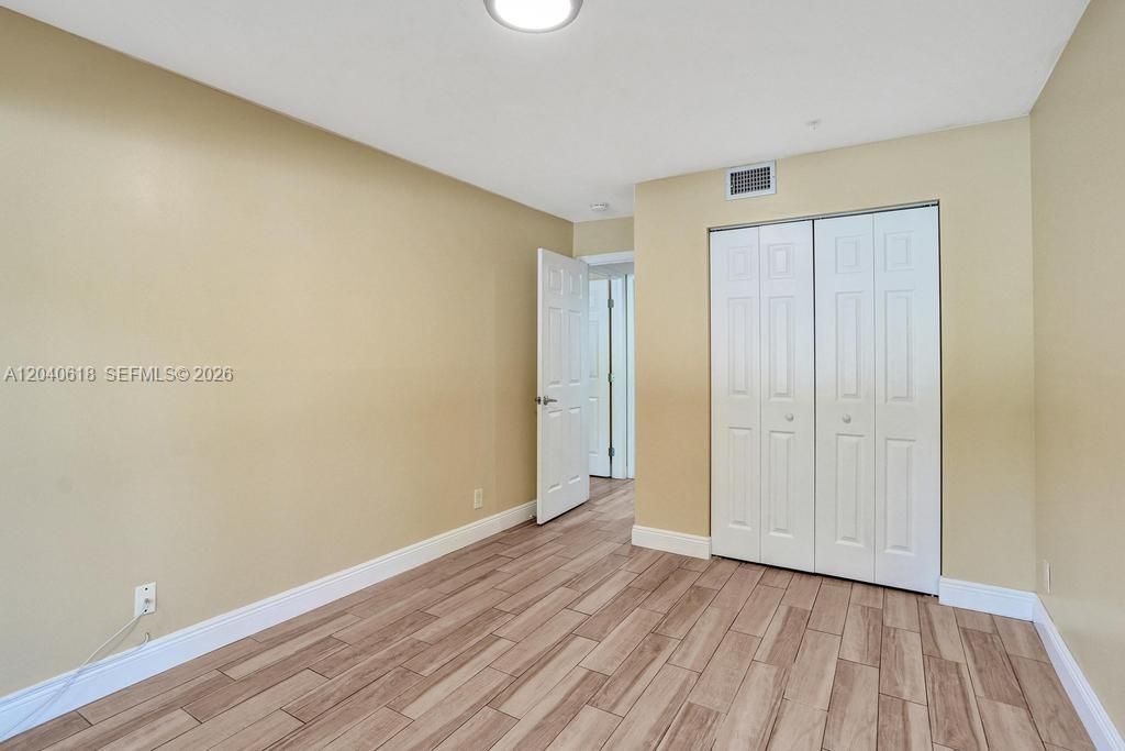 For Rent: $2,100 (2 beds, 2 baths, 1085 Square Feet)
