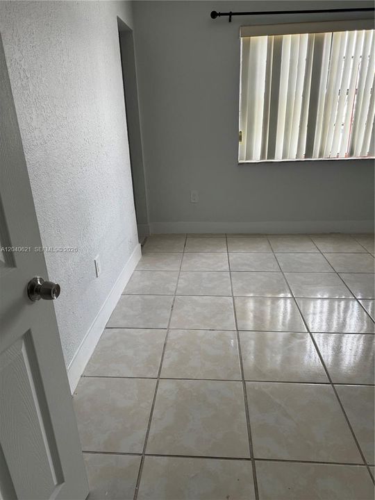 En Venta: $129,750 (1 camas, 2 baños, 693 Pies cuadrados)