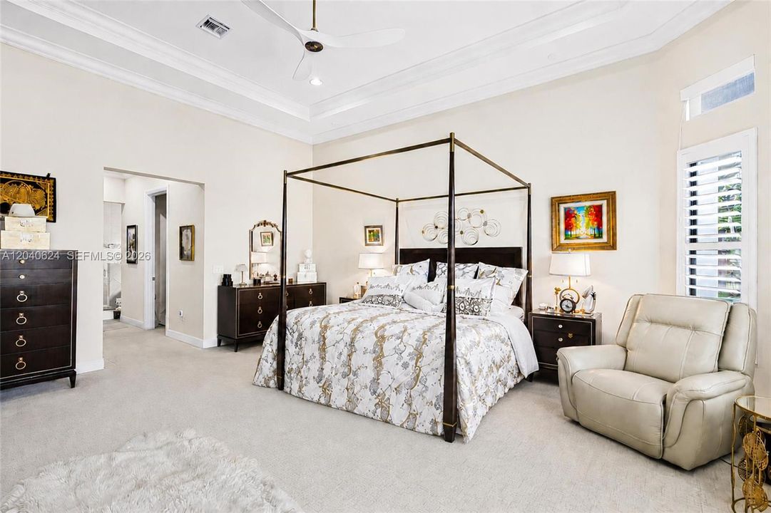 For Sale: $1,070,000 (2 beds, 3 baths, 2531 Square Feet)