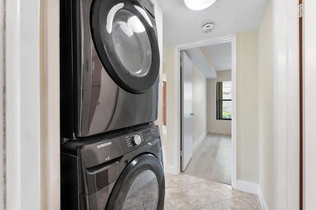 in unit washer/dryer