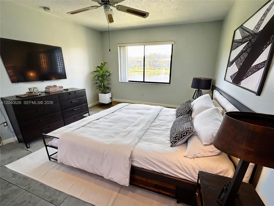 For Rent: $2,000 (2 beds, 2 baths, 1341 Square Feet)