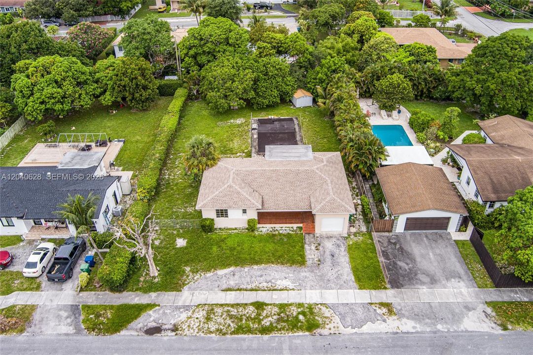 For Rent: $3,300 (3 beds, 2 baths, 1173 Square Feet)