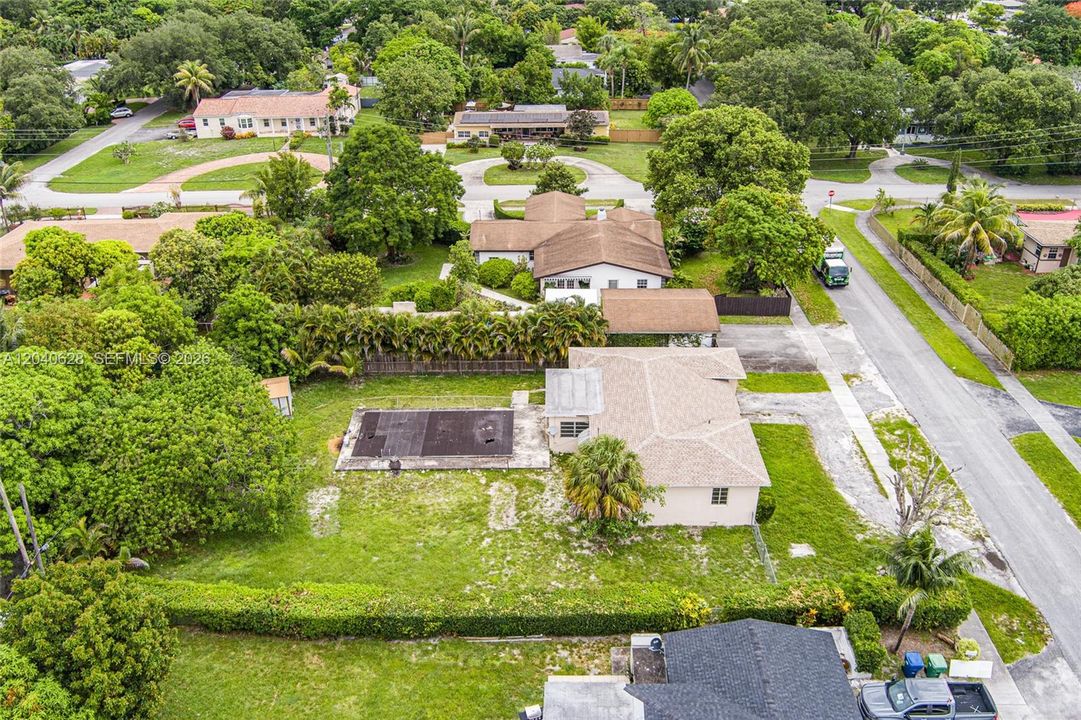 For Rent: $3,300 (3 beds, 2 baths, 1173 Square Feet)