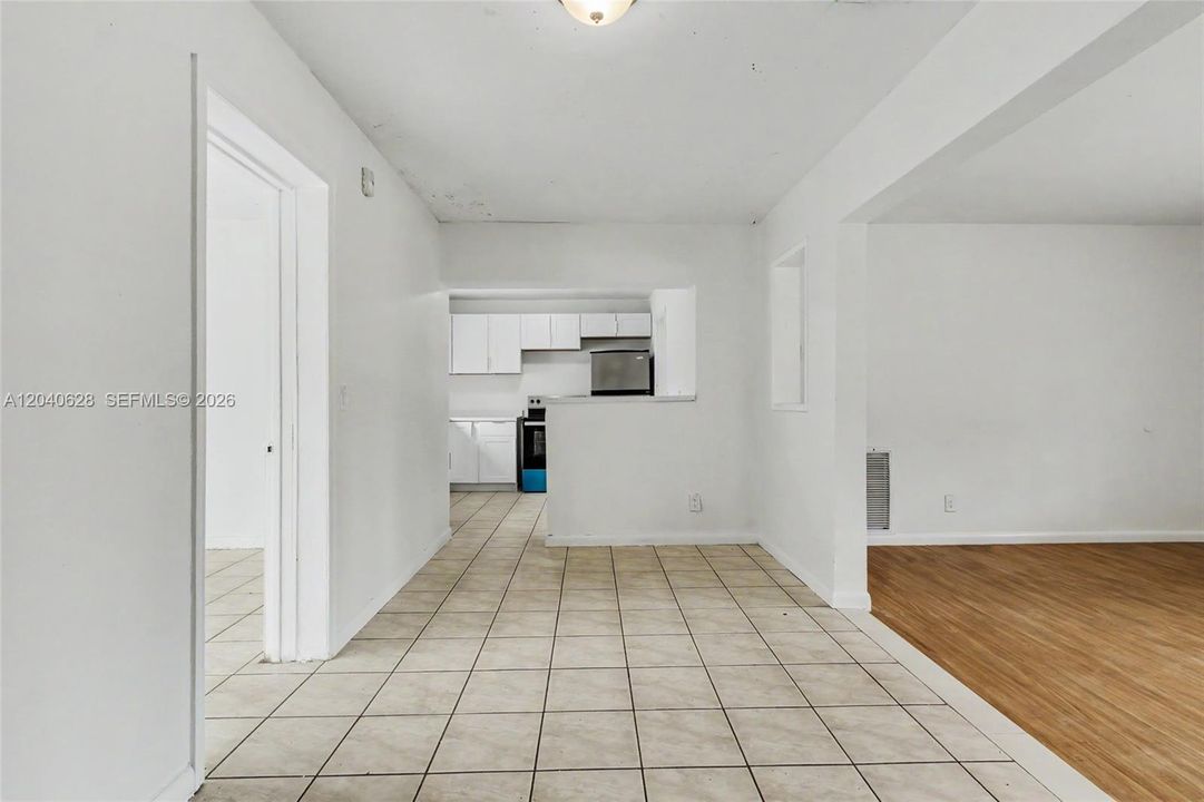For Rent: $3,300 (3 beds, 2 baths, 1173 Square Feet)
