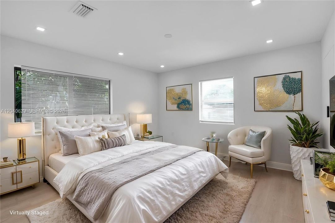 For Sale: $1,100,000 (3 beds, 2 baths, 1667 Square Feet)