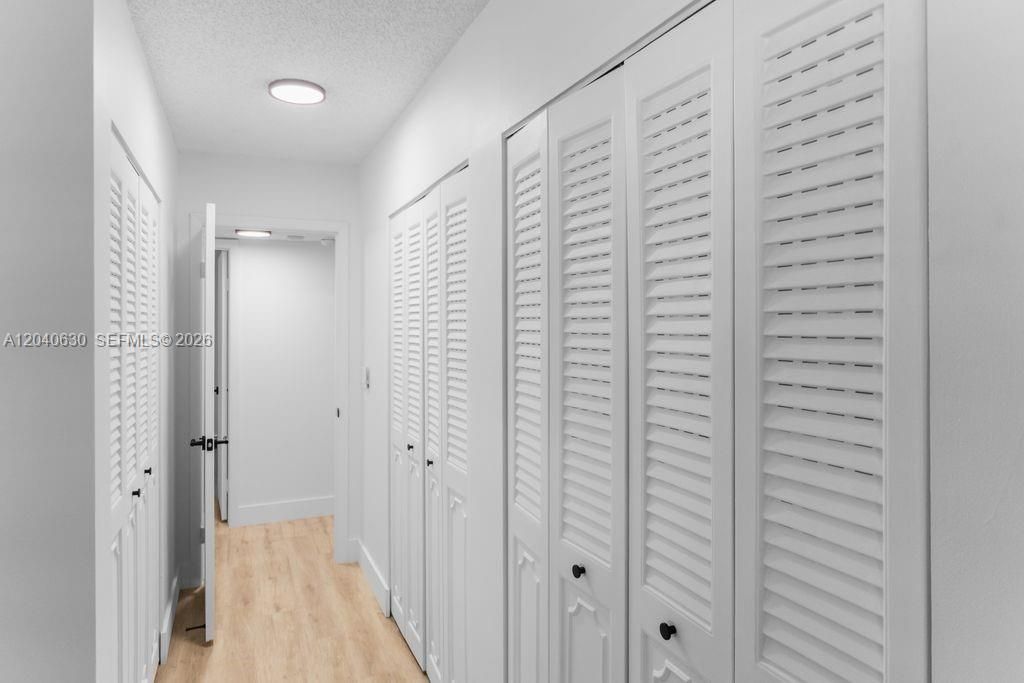 For Sale: $225,000 (2 beds, 2 baths, 1144 Square Feet)
