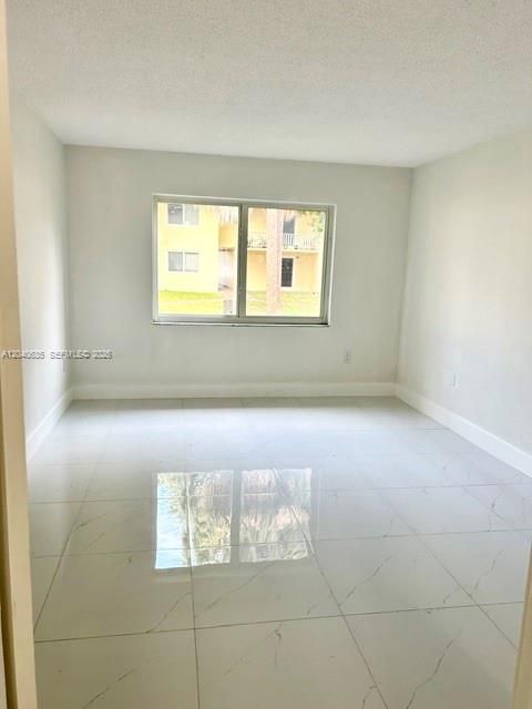 В аренду: $1,800 (1 спален, 1 ванн, 730 Квадратных фут)