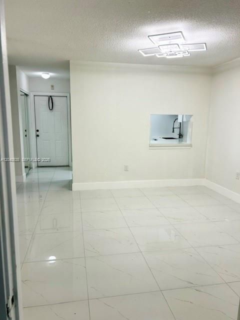 В аренду: $1,800 (1 спален, 1 ванн, 730 Квадратных фут)