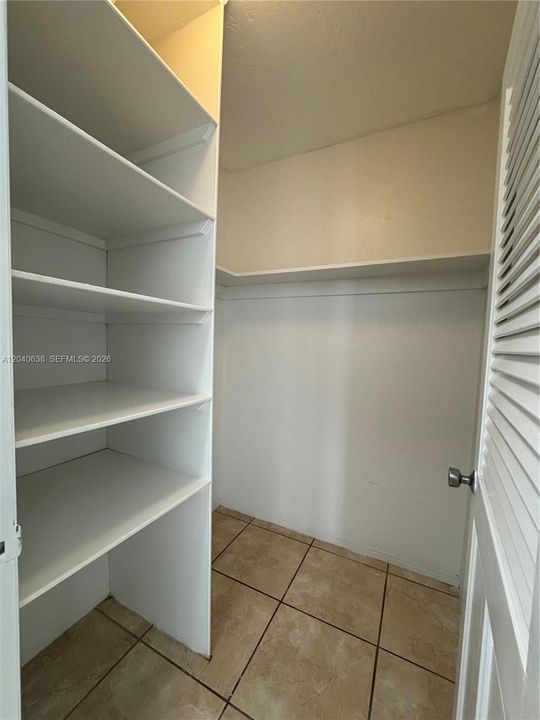 В аренду: $1,775 (1 спален, 1 ванн, 656 Квадратных фут)