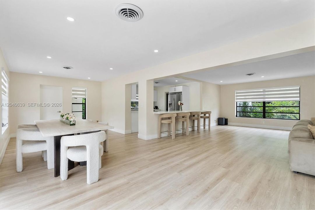 For Sale: $750,000 (4 beds, 3 baths, 2182 Square Feet)